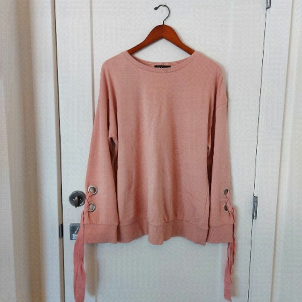 Nwot Love & Legend pink sweatshirt